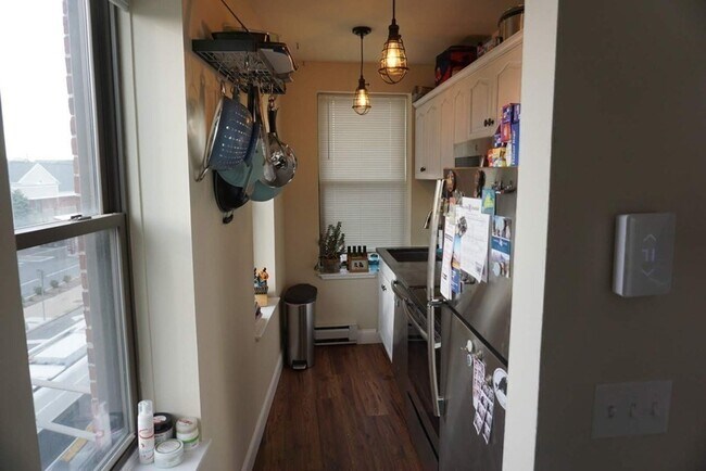 Foto del edificio - 2 Cypress Rd