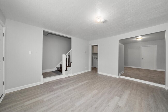 Building Photo - 11345 S Ada St