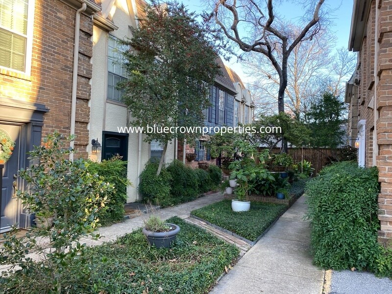 3627 Dickason Ave Unit Apt E, Dallas, TX 75219 Condo for Rent in