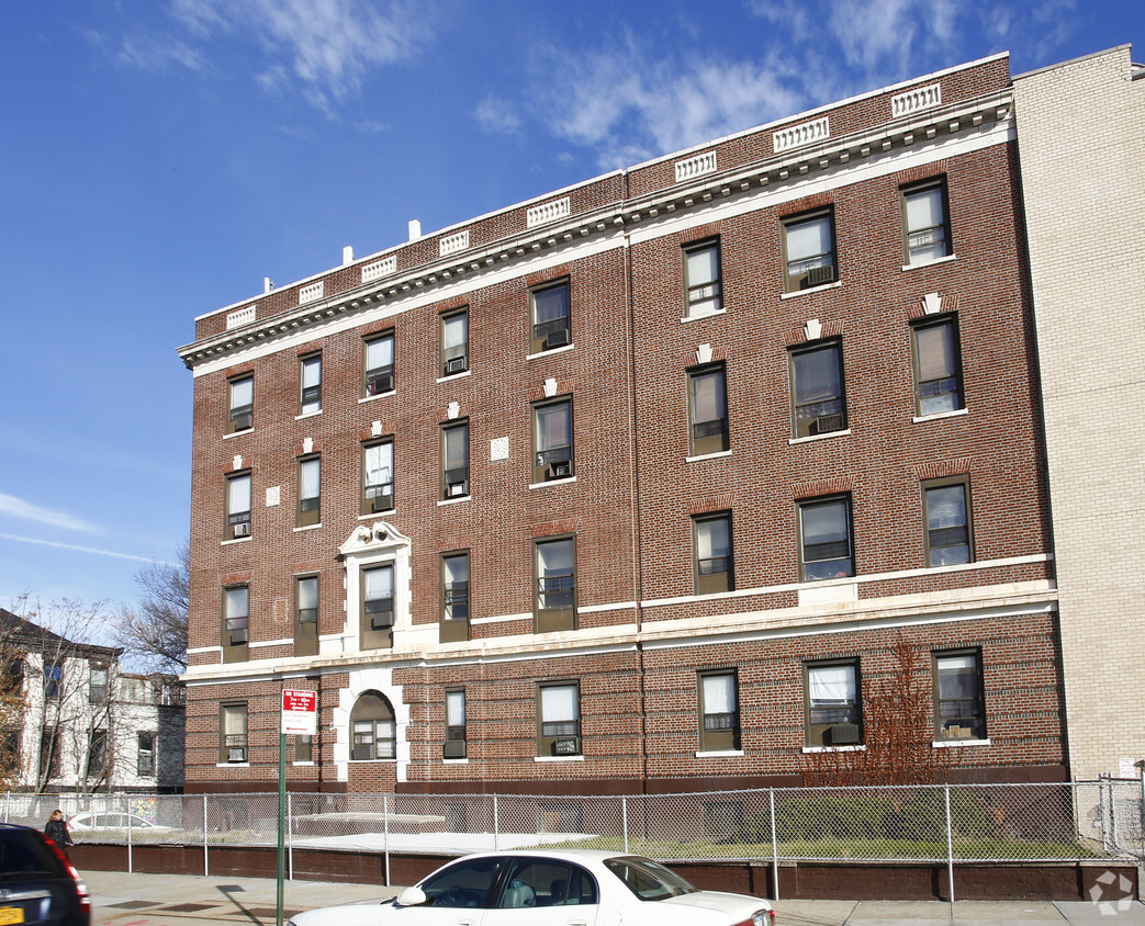 Building Photo - 761 Bushwick Ave