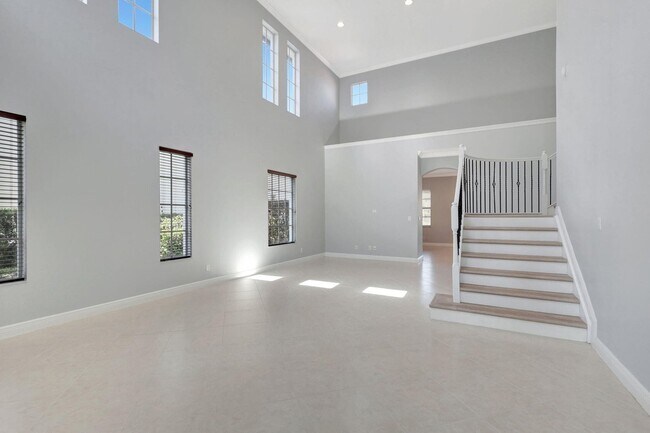 Building Photo - 713 Bocce Ct