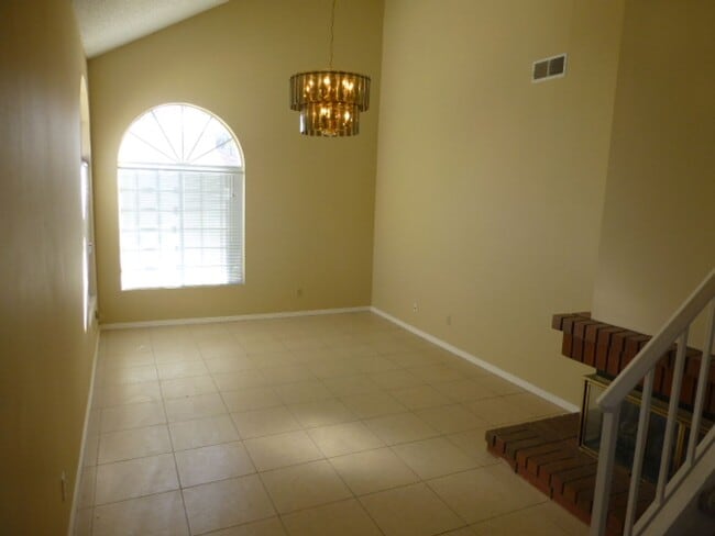 Building Photo - COMING SOON! 3 Bedroom Home for Rent in Ca...