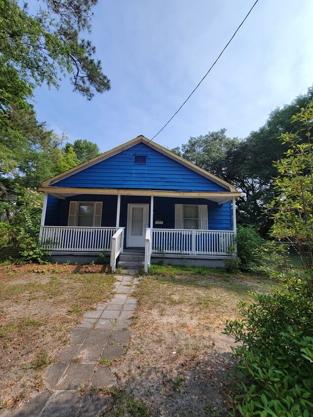 Building Photo - Downtown Wilmington - Bungalow Style - 2BD...