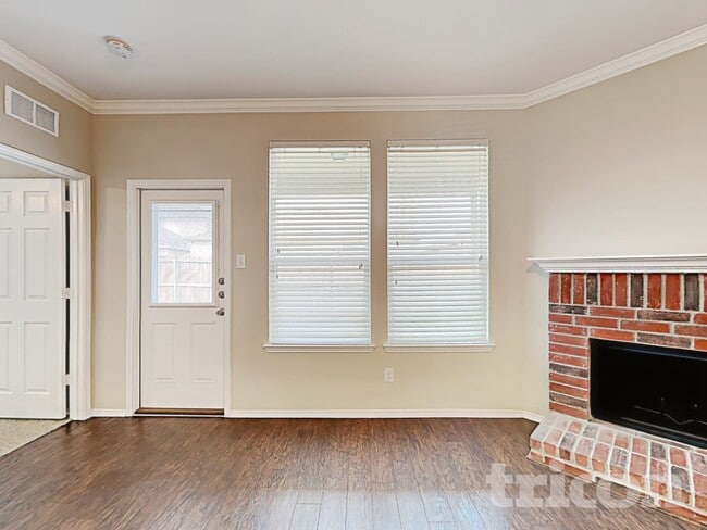 Foto del edificio - 404 Chert Ln