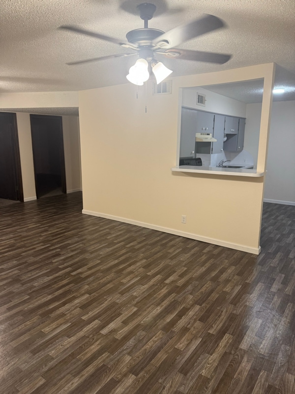 Building Photo - 110 Farm to Market 82