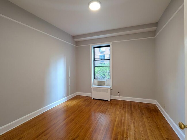 Building Photo - 2 bedroom in New York NY 10022
