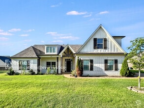 Building Photo - 5363 Kensington Creek Dr