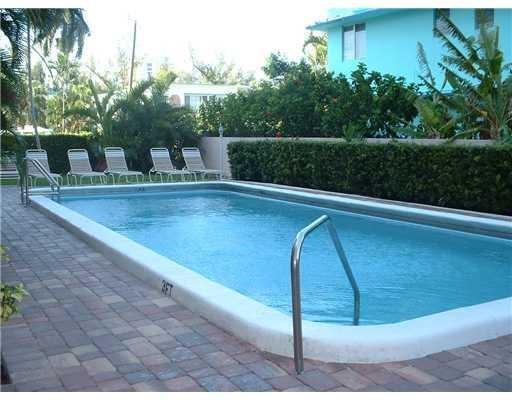 Foto del edificio - 720 Orton Ave