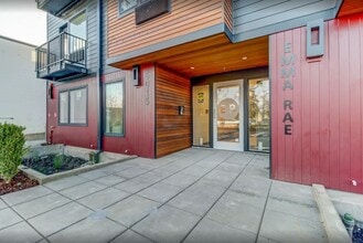 Building Photo - 6015 S Virginia Ave