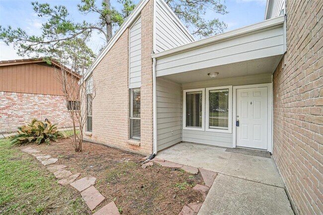 Foto del edificio - 13602 Cedar Point Dr
