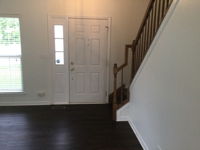 Building Photo - 2331 Aspen Drive
