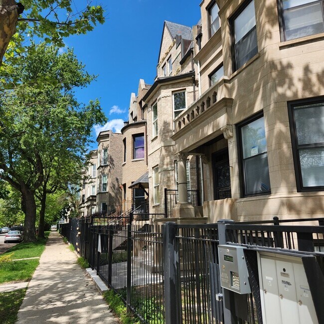 Foto del edificio - 4347 S Vincennes Ave