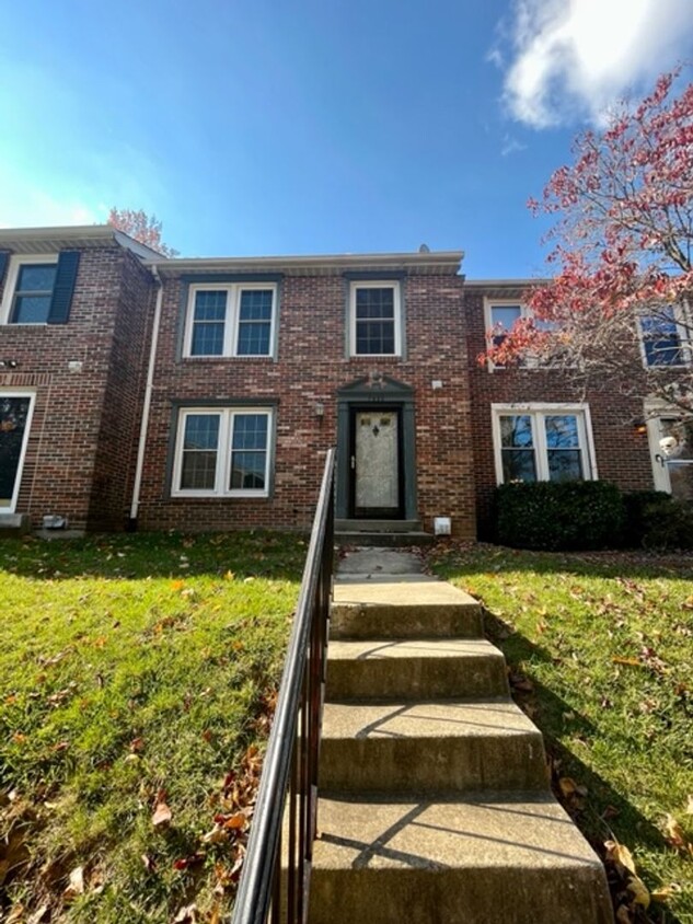 7825 White Cliff Terrace, Rockville, Md 20855 - House Rental In 