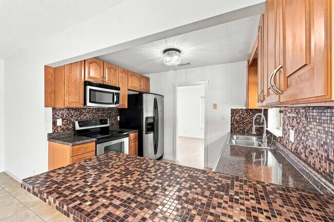 Building Photo - 3310 NW 90th Ave