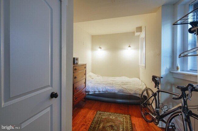 Foto del edificio - 2134 Locust Street Unit 4F