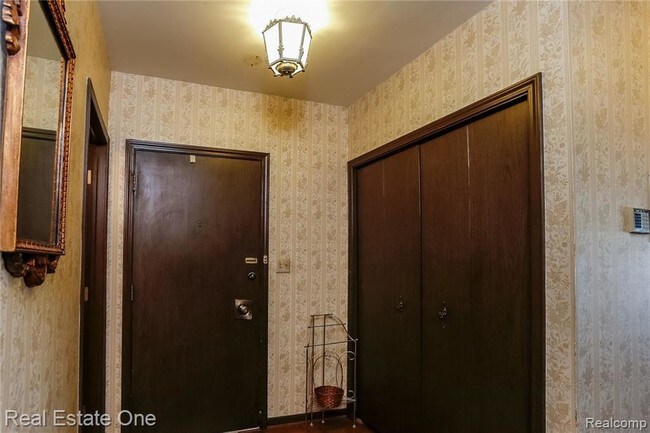 Foto del edificio - 25530 Southfield Rd