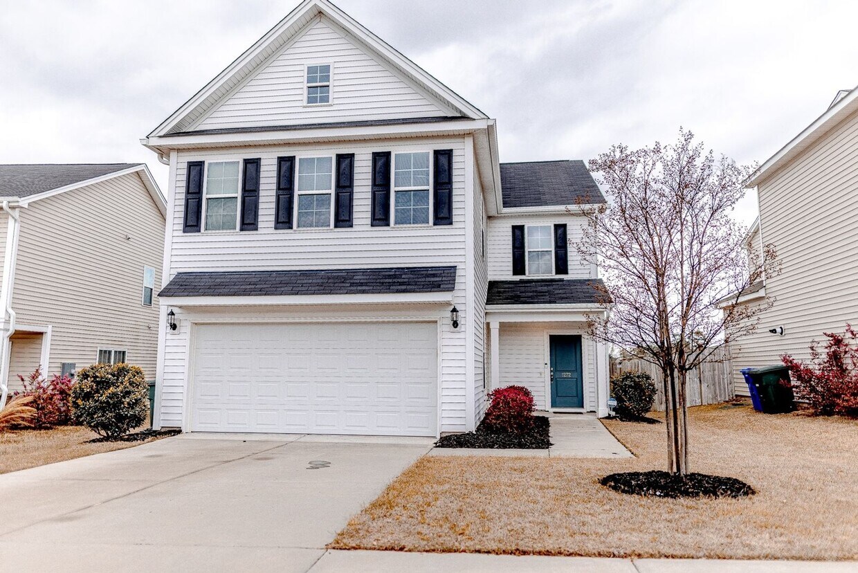 Primary Photo - Spacious 4BR House in Elgin