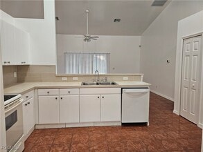 Building Photo - 2511 Sunniland Blvd