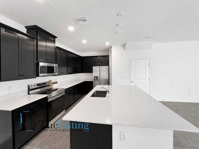 Foto del edificio - 3875 Knotty Pne St