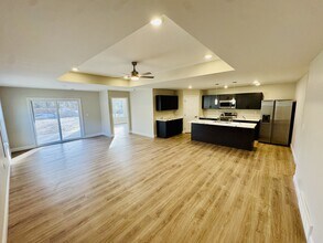 Building Photo - 2935 Shadow Wood Ln