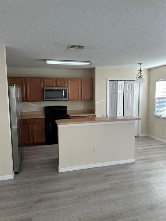 Foto del edificio - 753 Cresting Oak Cir