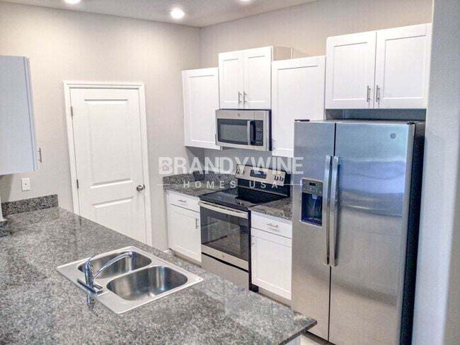 Foto del edificio - 14268 Riva Ridge Pl