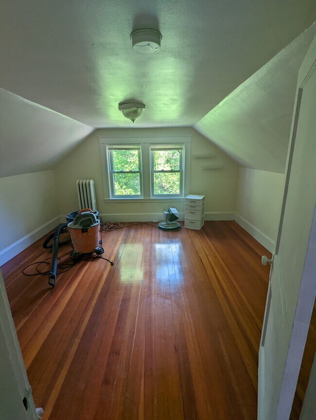 Foto del edificio - 35 Winslow Rd