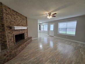 Building Photo - 6607 Rockfield Dr
