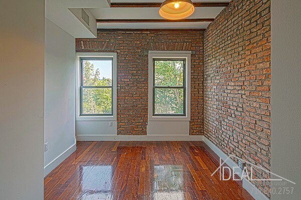 Building Photo - 756 Greene Ave