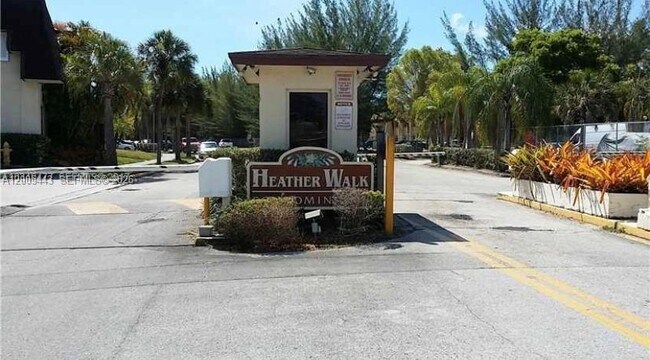 Foto del edificio - 9006 SW 137th St