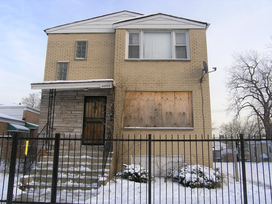 Primary Photo - 11717 S Vincennes Ave