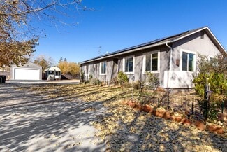 Building Photo - 3340 N Lizard Ln