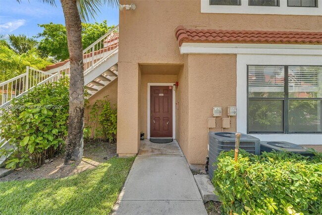 Building Photo - 15560 SW 104th Terrace