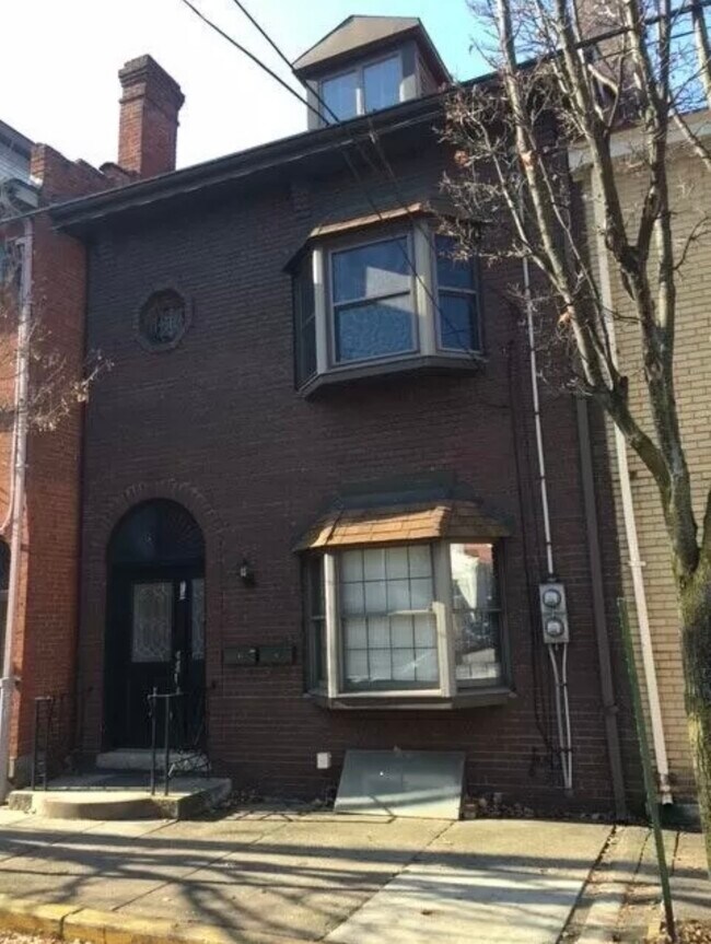 Foto del edificio - 74 S 14th St