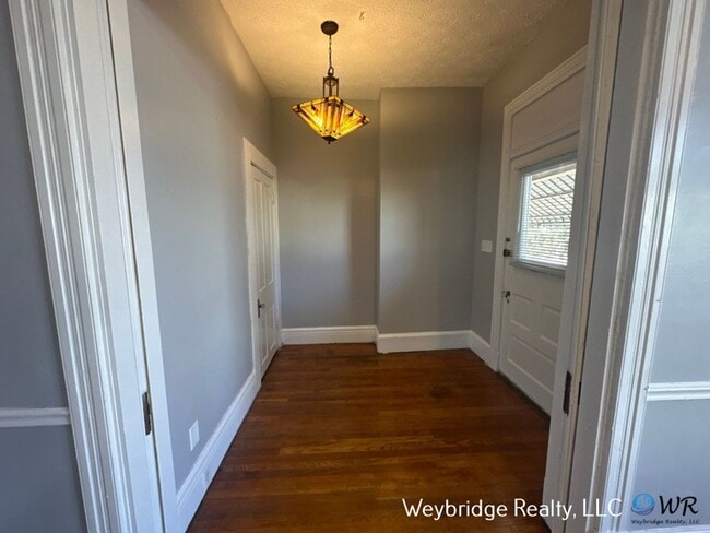 Photo - 8402 Curzon Ave Apartment