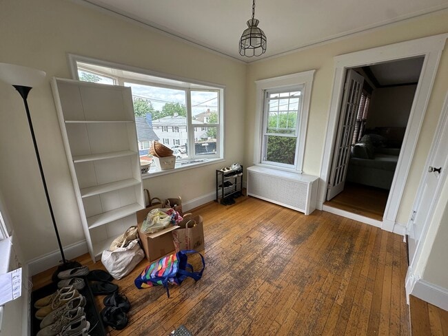 Photo - 3 Bed/1.5 Bath - Backyard - Off-Street Parking - Oak Square Apartment