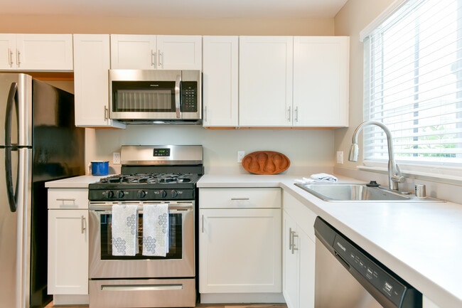 3BR, 1 BA - Traverse