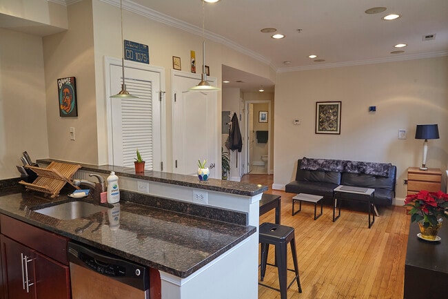 Foto del edificio - 5611 5th St NW