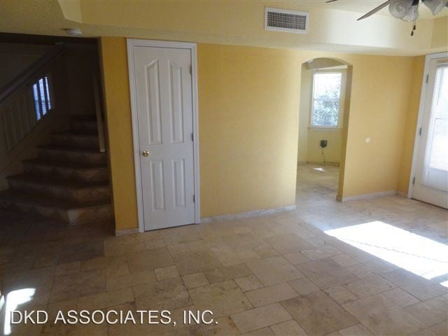 Building Photo - 3 br, 2.5 bath House - 10684 CORAL SANDS