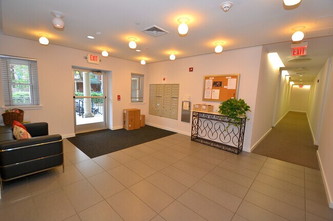 Foto del edificio - 4200 Pine St