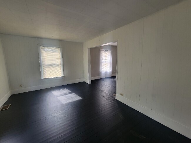 Foto del edificio - 1220 Hazel Ave