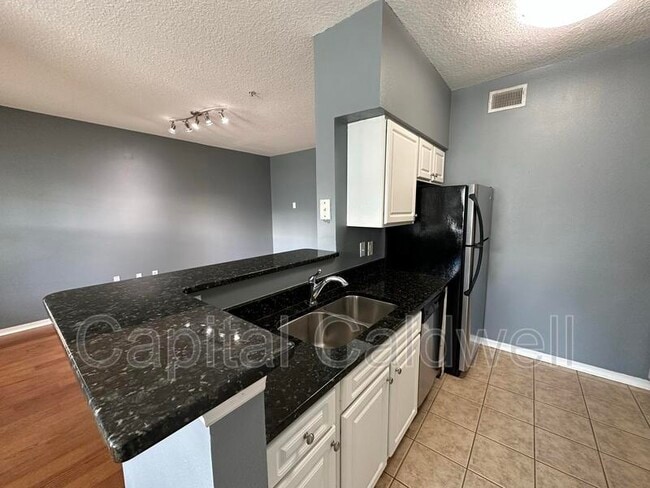 Photo - 1810 E Palm Ave Apartment