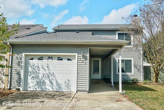Building Photo - 3 br, 1.5 bath House - 703 Little Neck Rd.