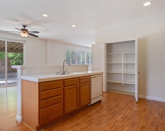 Building Photo - Room to Live & Grow! Expansive 3,547 Sq. Ft. 4-Bedroom 2.5 Bath Home