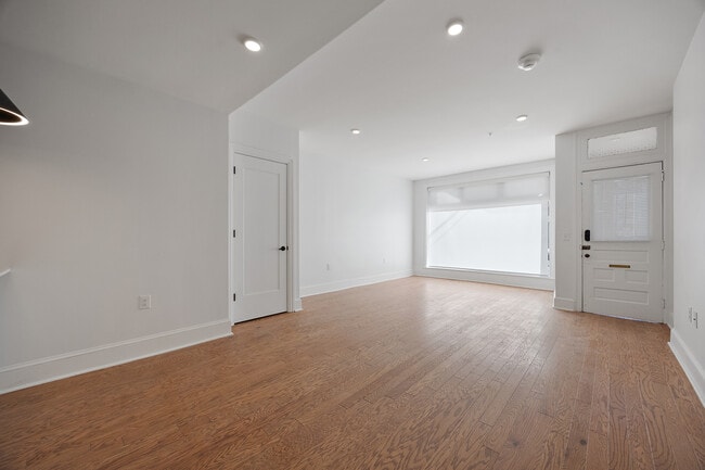 Building Photo - 835-839 N Tatnall St