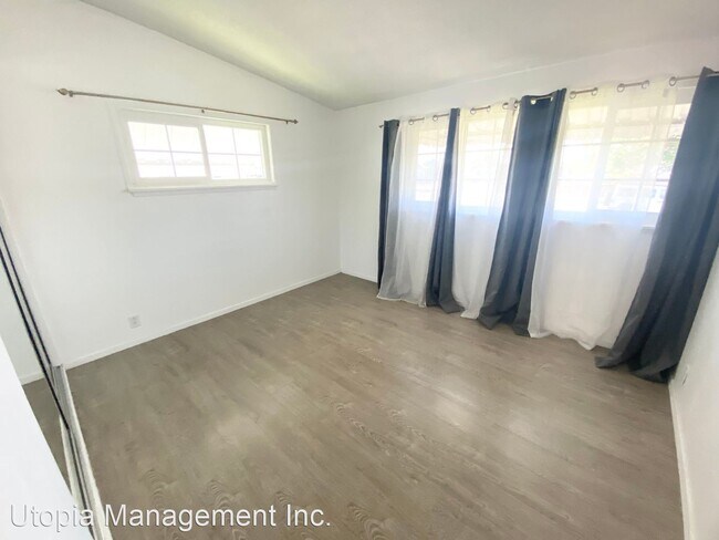 Building Photo - 3 br, 2 bath House - 1901 Woodcrest Ave