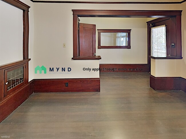 Foto del edificio - 4 br, 1.5 bath Apartment - 1317-1319 H St
