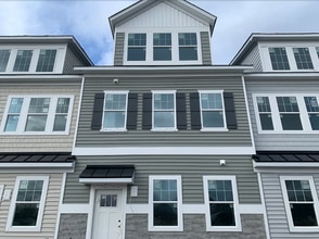 Building Photo - 409 Asuza St