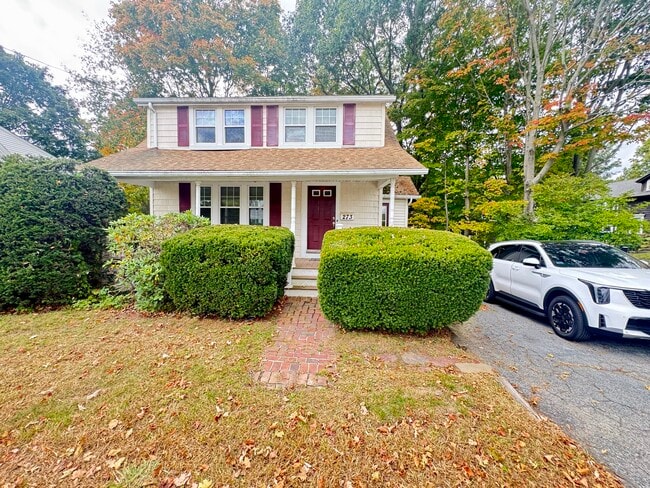 Photo - 273 Front St House