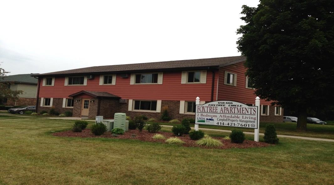 Primary Photo - 666 Foxtree Cir